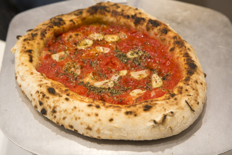 Pizza marinara napolitana
