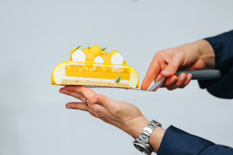 entremets, postre francés, elaborado por Antonio Bachour