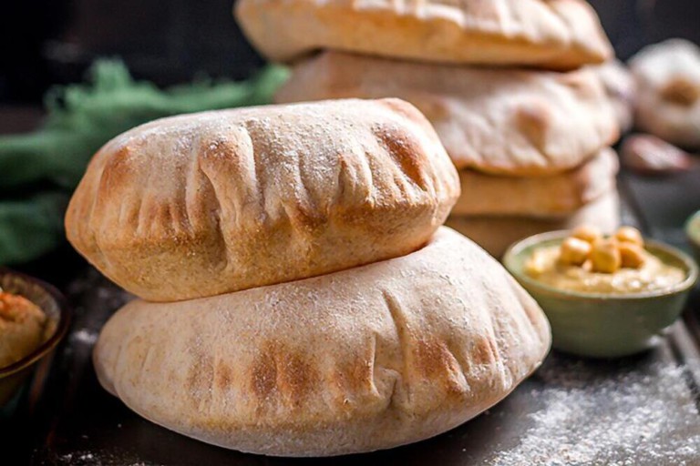 Panes de pita inflados