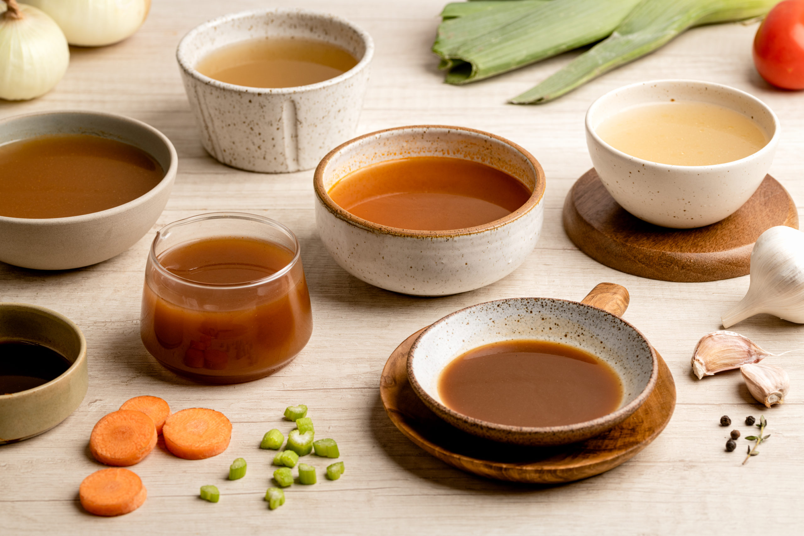 diferentes caldos de cocina