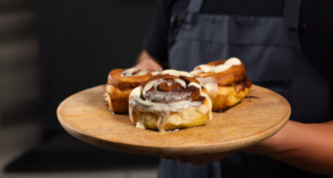 receta clásica de cinnamon rolls