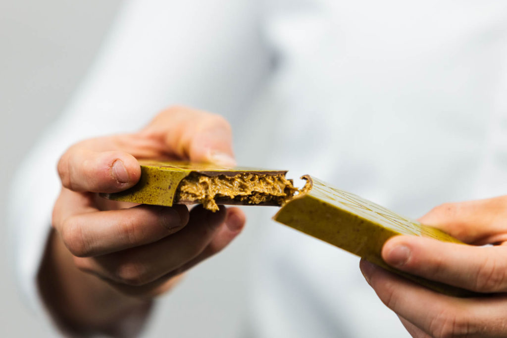 Chocolate Estilo Dubai con pistacho por Lluc Crusellas