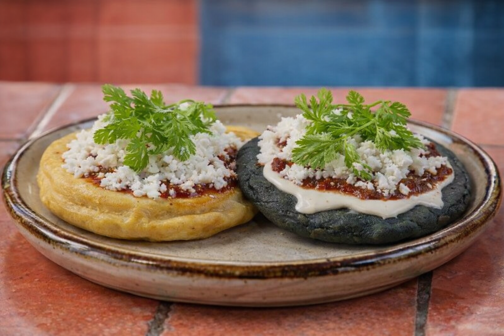 Antojitos con maíz nixtamalizado