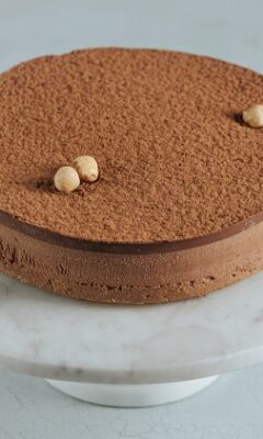 212_Temptingcakes_carrousel2