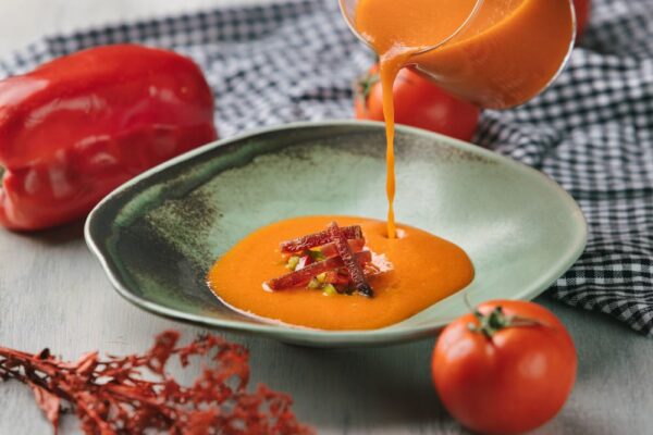 gazpacho-con-verduras-y-atun