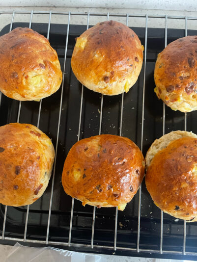 B78013E9-49DC-4172-AAEF-E275741110D2