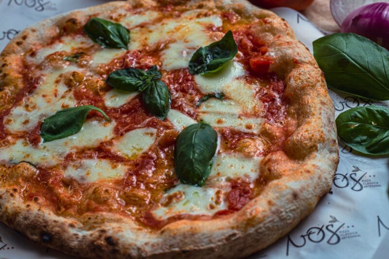 Evelin Daniele Silva - Pizza Napolitana