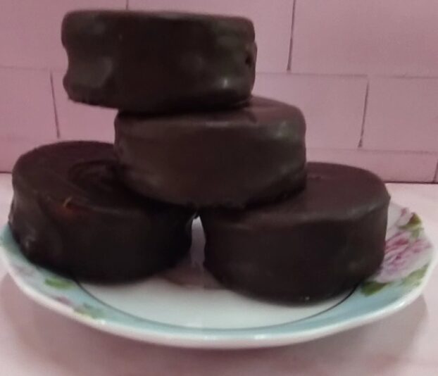 b3ea7eec-aebb-464c-bd72-ba9485d3d324