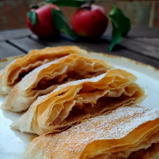 Orsolya Csernák - Apple Strudel