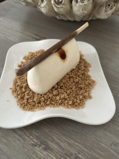 92B12D03-32EE-474D-A7A8-494E379F02FA