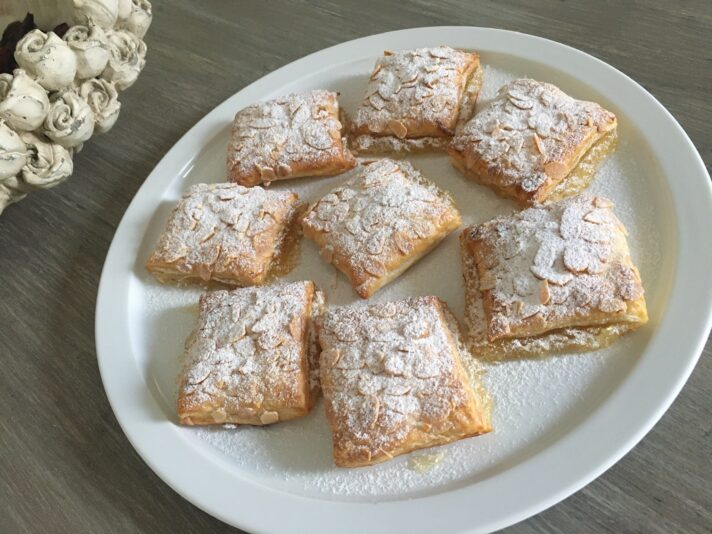 98E26255-6F3D-4093-B78C-EBA70B4FAD03