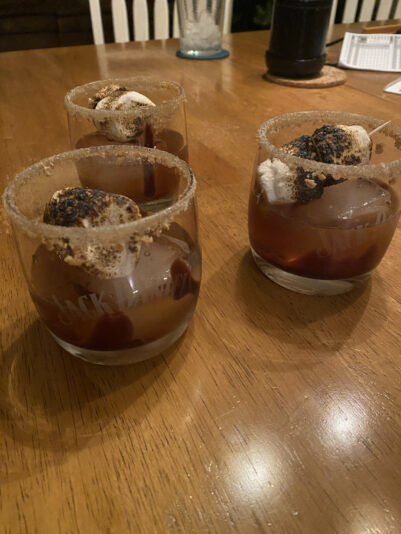 0C983E40-F926-4FB1-BF36-0F19F87DDD42