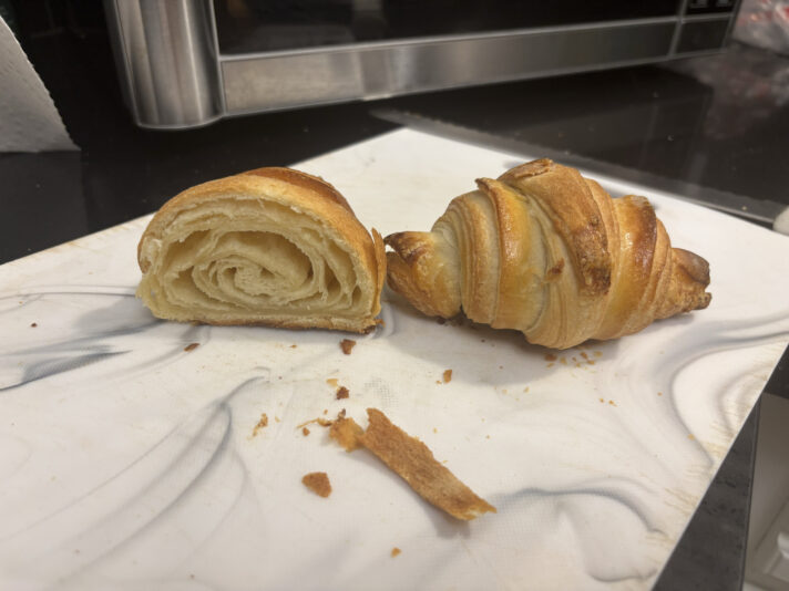 8656AC2E-6336-416E-8689-E07582691B4C