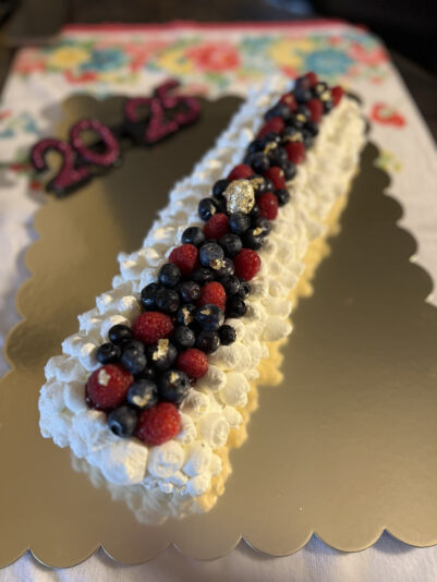 CF28CC5B-5E5B-4561-A2F2-AB1B3CC6B082