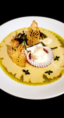 Morue au four sur purée de fenouille et poireau, huile de thym au citon