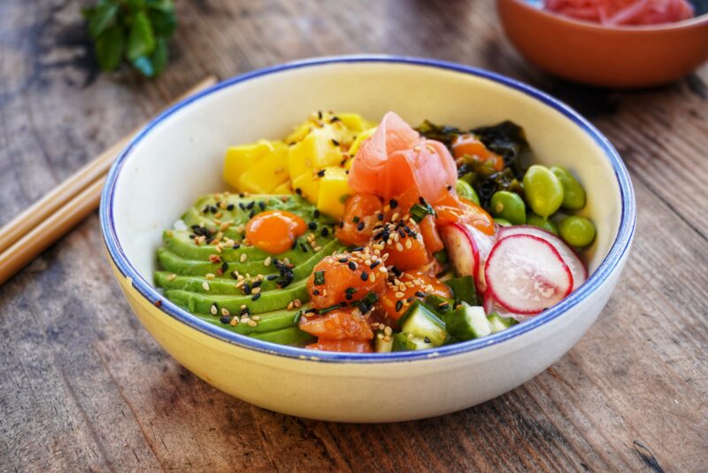 Poke bol de salmon