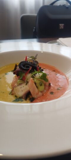 e4ef7d81-9dab-40c7-85a2-2893e54c71fd