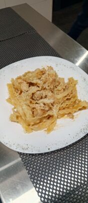 8cfeef99-1273-4b50-9d88-8a01edc34fe9