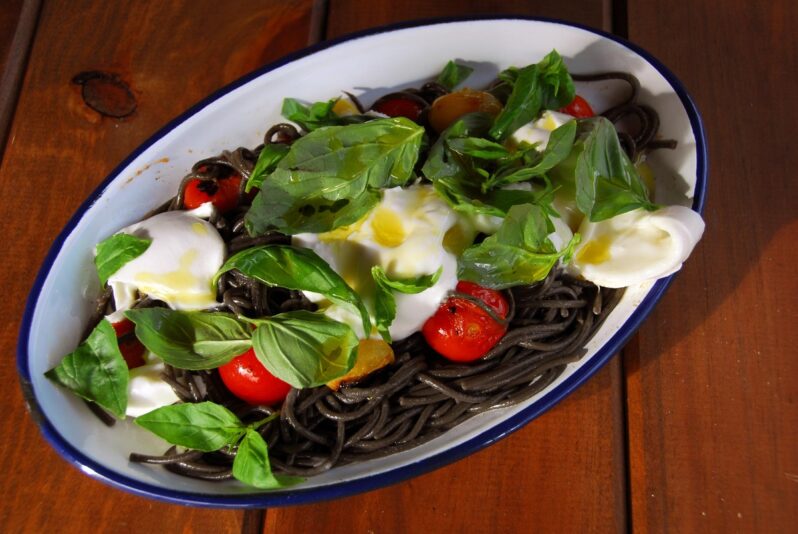 8e9b8a7f-41af-4e60-951d-d19b7326f4a3