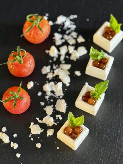 C06372A7-A1B7-4877-92CF-1B346087BE1D