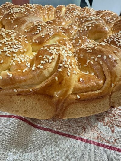 ae6bdb2b-3260-4d4f-b31e-7027a18c6850