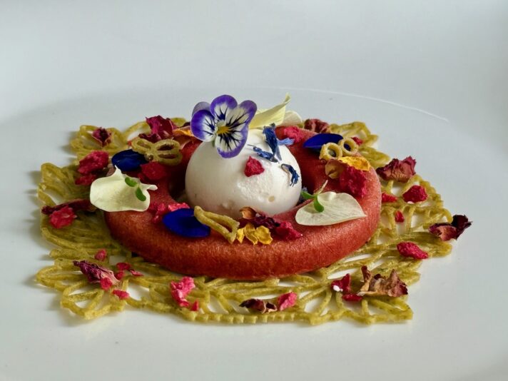 4C8E5FED-7C6A-43F3-A3CF-33E8252F51E0