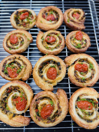 65E6B981-5EA2-4172-BC42-63B850B12A3D