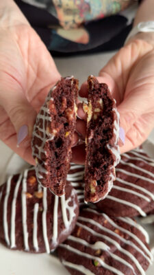 BA03FDD9-1254-4542-ABB0-64E7C9FE9FE5