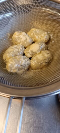 d5423bfb-6aed-415b-94f7-a02d3b31a3c4