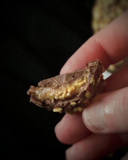 7cba78bd-87d7-483d-94b4-76a52a9257d8