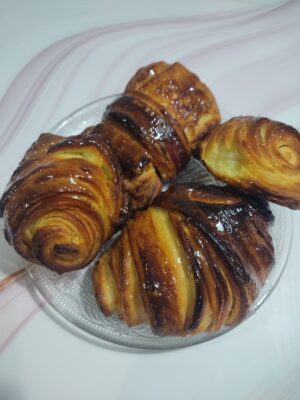 a57035b7-580b-4246-8ee7-a423a7476d3a