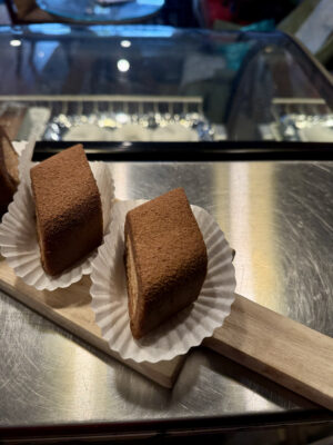 0DFA5E73-A5BF-43FC-BF07-D86DE33492B2