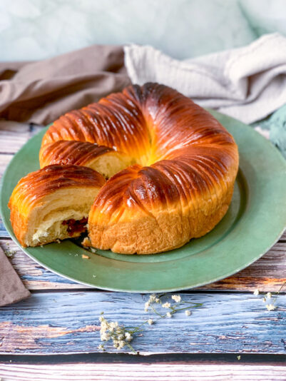 Ksenia Vadaturskaia BRIOCHE