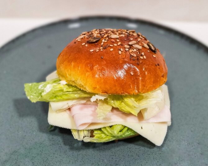 c1ecfff7-25b5-49c6-a9a7-97dcff100038