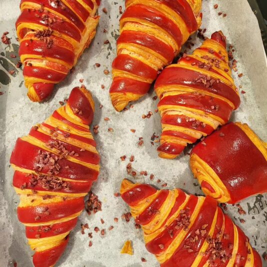 e35edf28-ab53-4e27-81cf-24a71ee1d8e0