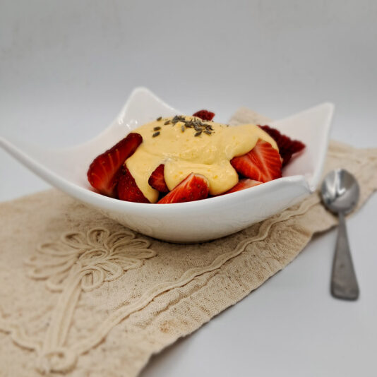 fresas-con-crema-de-lavanda-beatriz-torija