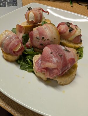 77fb10ff-2120-40bd-84ac-666375f80af6