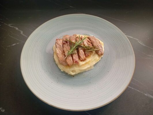 WhatsApp Image 2025-08-13 at 14.53.41