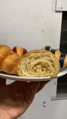 CROISSANTS_Show_02_09_25
