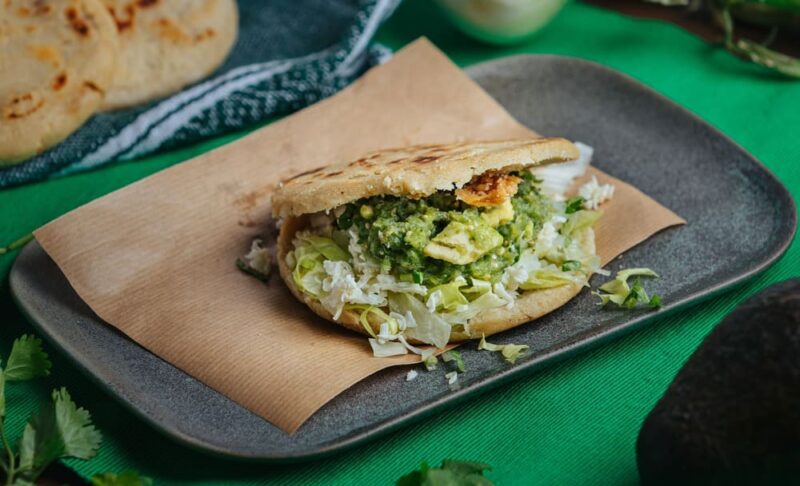 Feed 33 gorditas-de-chicharron