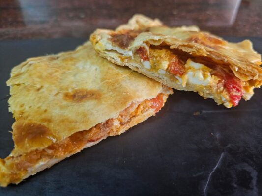 Empanada de frito con atún III