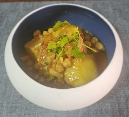 Guiso de secreto y garbanzos