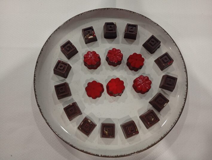 WhatsApp Image 2025-12-13 at 19.38.47 (1)