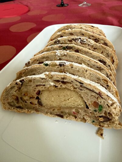 Pain gateau Rốcn (allemand)