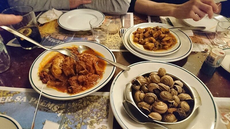 tapeo-variado-de-comida