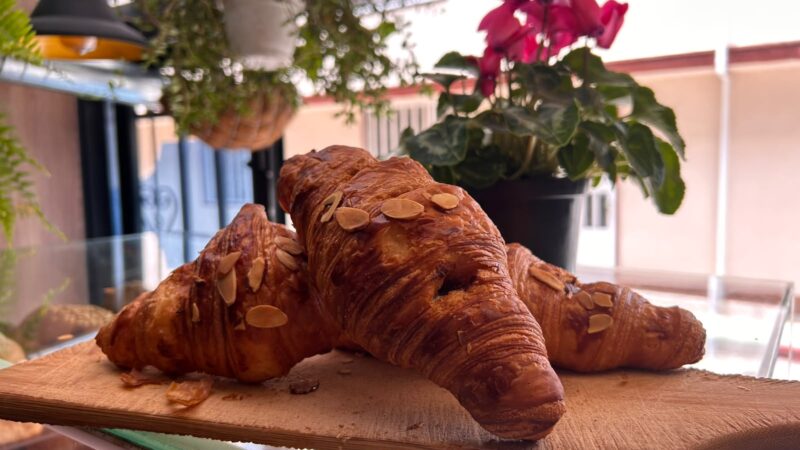 CROISSANT CHOCOLATE