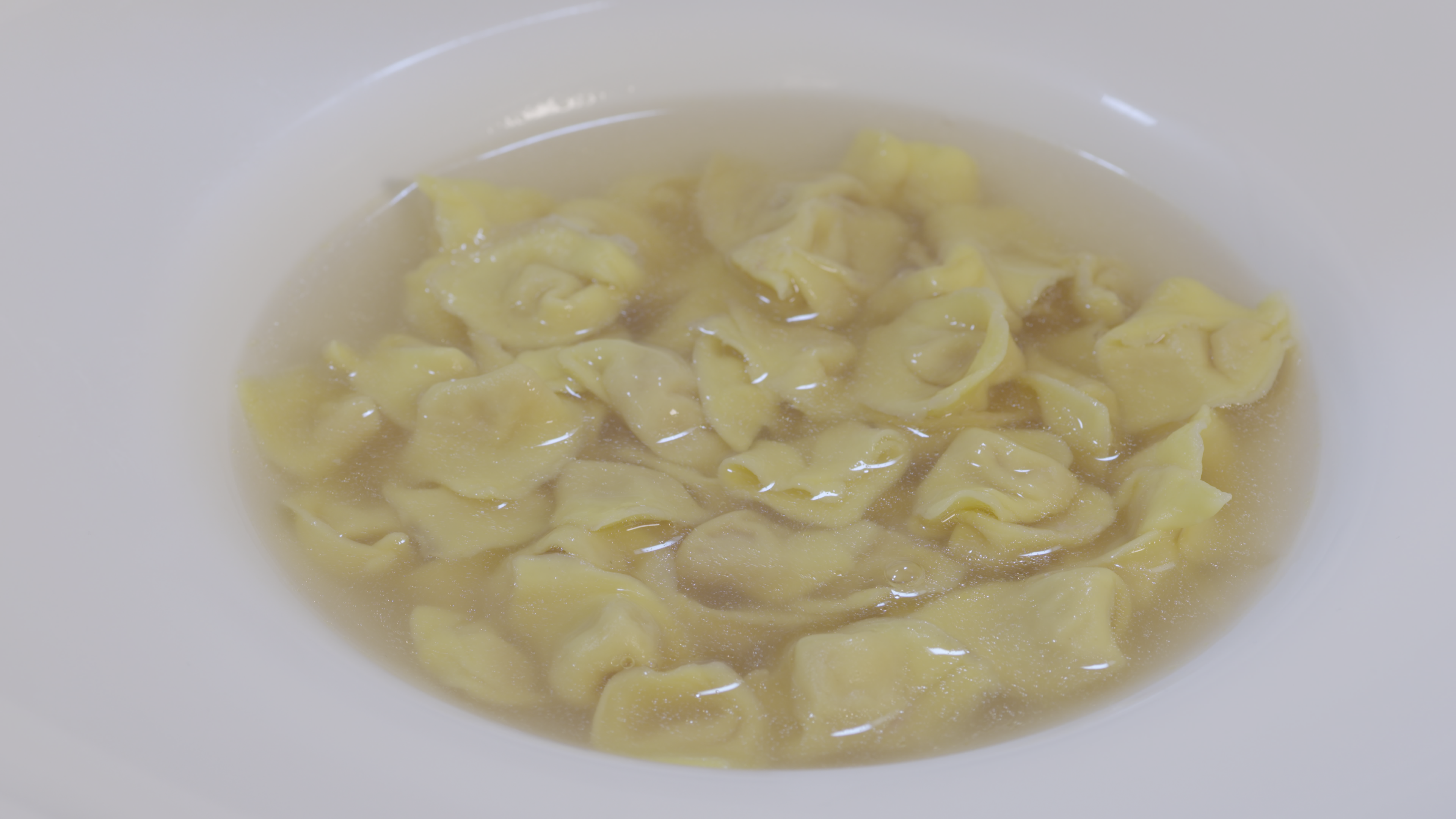 Tortellini en caldo
