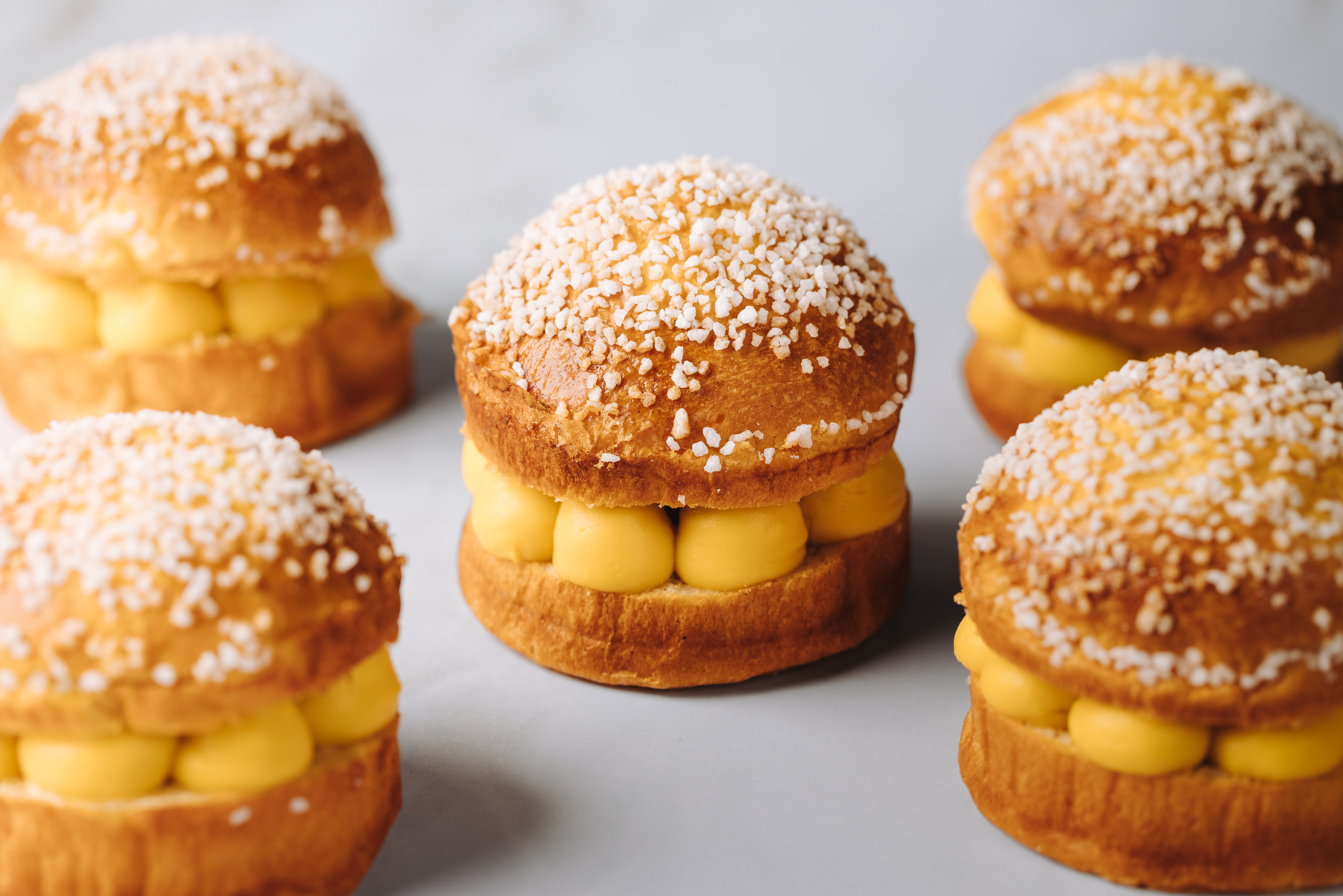 Mango Saint Tropezienne Brioche