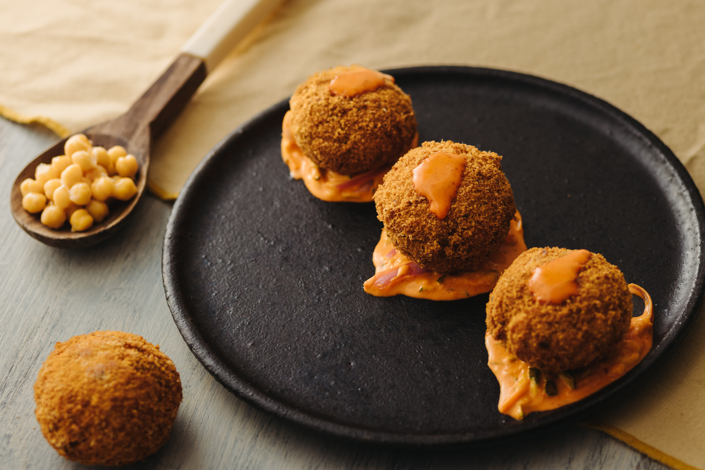 ‘Salmon’ Palm Cake