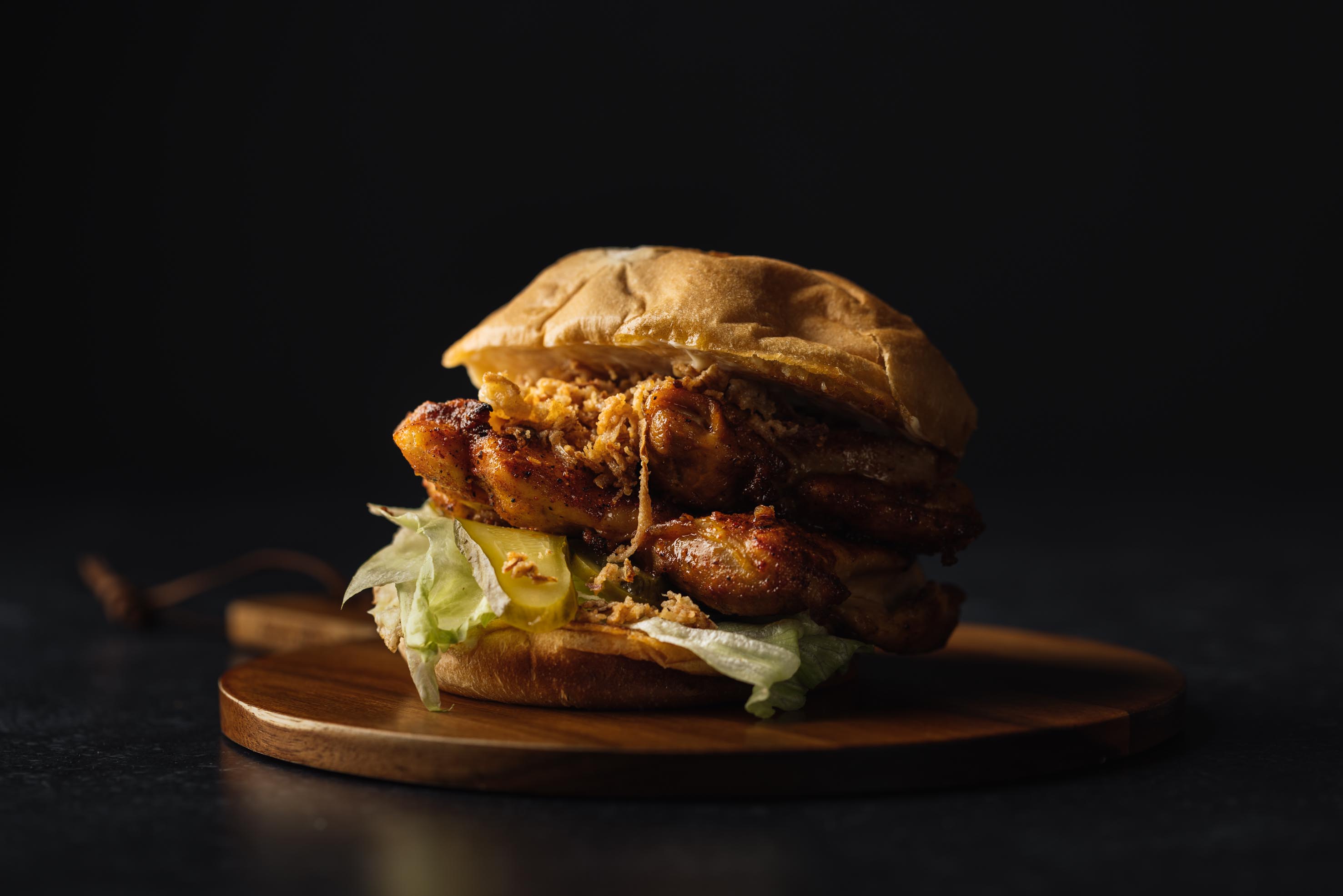 Sándwich de pollo frito